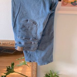 American Eagle Mom Jean